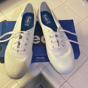 New Ked’s Original Women’s Champion Sneakers, Size 10 White